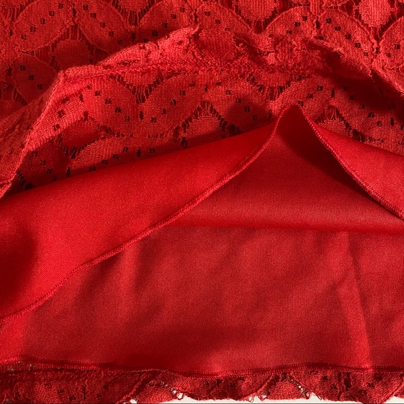 Red lace top - Picture 7 of 8